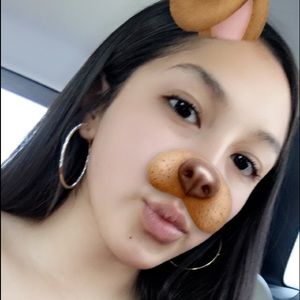 Meet your Posher, Areli